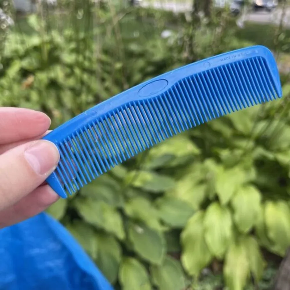 Vintage Curved Blue Plastic Hair Comb USA Wide Purse Pocket Unbreakable USED‎